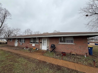 11224 Liana Ln Unit 24-26, Saint Ann, MO 63074