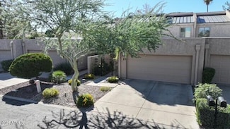 11 E Redondo Dr, Tempe, AZ 85282