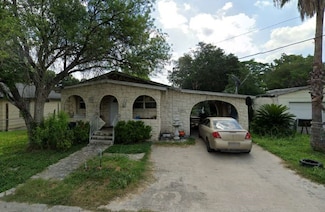 2009 Joslin St, Alice, TX 78332