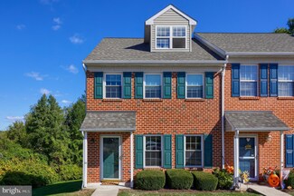 14 Charlemont Ct, Reading, PA 19607