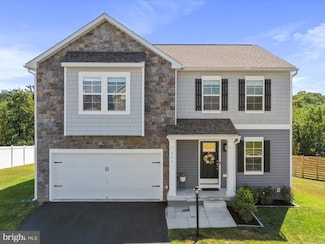 429 Eurasian Dr, Bunker Hill, WV 25413