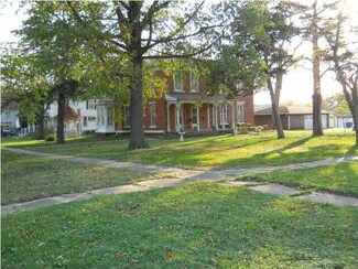 321 E 1st St, Eureka, KS 67045