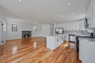 139-19 230th St, Jamaica, NY 11413