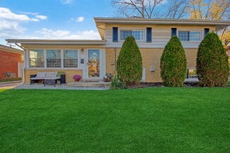 134 Mildred Ln, Chicago Heights, IL 60411