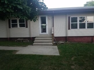 54623 Park Ln, Eau Claire, MI 49111