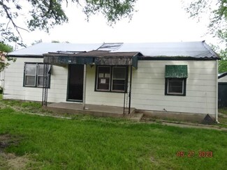 544 N 11th St, Towanda, KS 67144