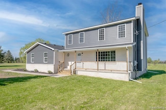 2445 N Baxter Rd, Davison, MI 48423