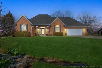 1401 NE Oakridge Dr, Claremore, OK 74017