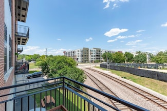 2235 E 6th St Unit 204, Austin, TX 78702