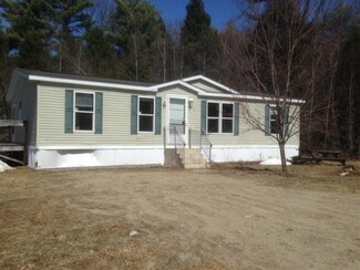 27 Meadow Ln, Sabattus, ME 04280