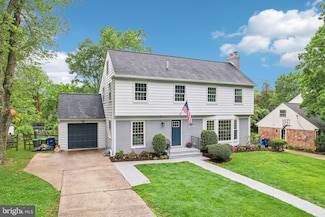 11710 Magruder Ln, Rockville, MD 20852
