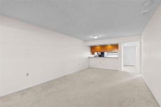 3650 Whitehall Dr Unit 2010, West Palm Beach, FL 33401