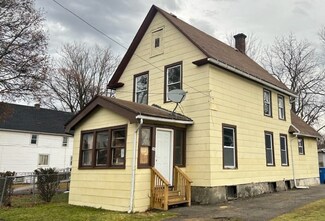 76 Taylor St, Rochester, NY 14611
