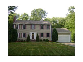 15 Longmeadow Rd, Uxbridge, MA 01569