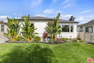 6640 Densmore Ave, Van Nuys, CA 91406
