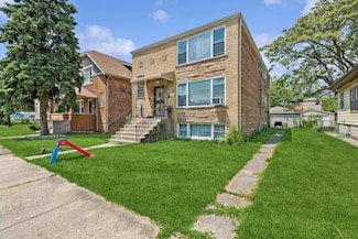 13940 S State St, Riverdale, IL 60827