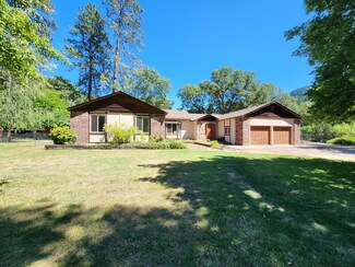6010 Donaldson Rd, Grants Pass, OR 97526