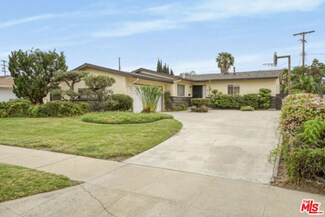 14708 Clymer St, Mission Hills, CA 91345