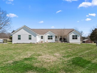 2514 S Point Prairie Rd, Foristell, MO 63348
