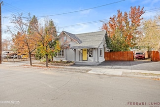 621 9th St, Sparks, NV 89431