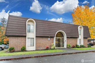 11006 NE 68th St Unit 806, Kirkland, WA 98033