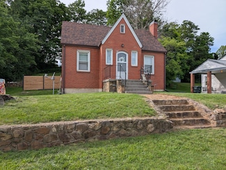2221 W Main St, Salem, VA 24153