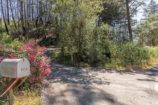 9560 Saint Helena Rd, Santa Rosa, CA 95404