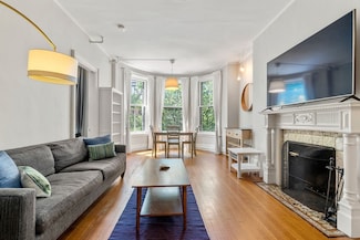 377 Commonwealth Ave Unit 31, Boston, MA 02115