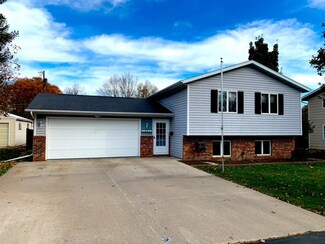 1607 Erickson Ave, Marshfield, WI 54449