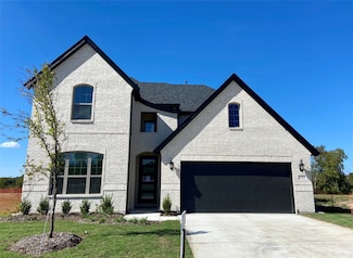 310 Devonshire Dr, Greenville, TX 75401