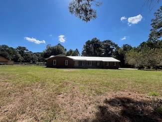 422 Dunbar Ln, Albany, GA 31701