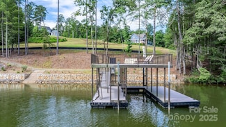 1408 Lake Vista Dr NE Unit 11/12, Connelly Springs, NC 28612