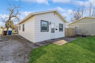 520 Watrous Ave, Des Moines, IA 50315