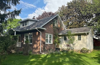 1627 Michigan 52, Owosso, MI 48867
