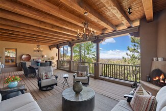 1010 Monte Serena, Santa Fe, NM 87501