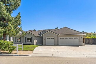 5472 Old Ranch Rd, Oceanside, CA 92057