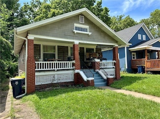 3716 Chestnut Ave, Kansas City, MO 64128