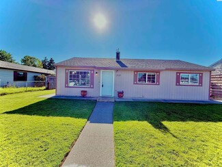 1708 N 17th Ave, Pasco, WA 99301