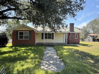 208 Ovett Moselle Rd, Moselle, MS 39459