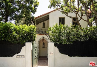 1982 N Normandie Ave, Los Angeles, CA 90027