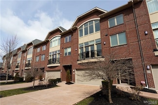 35 Ojibwa Cir, Buffalo, NY 14202