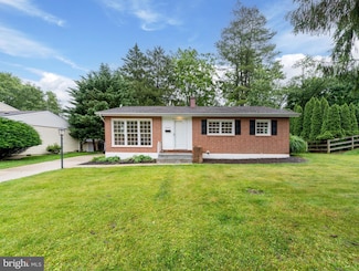 2103 Pine Valley Dr, Lutherville Timonium, MD 21093