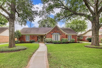 6203 Valley Forge Dr, Houston, TX 77057