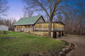 3624 Sun Valley Dr NE, North Liberty, IA 52317