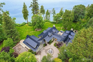 8432 Pointe Rd N, Blaine, WA 98230