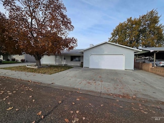 1203 Sears Dr, Ontario, OR 97914