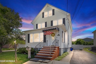 6 Hermann St, Carteret, NJ 07008
