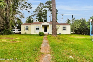 110 Miller Blvd, Havelock, NC 28532