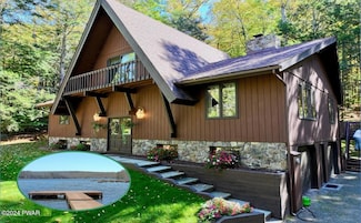 103 Schrenk Dr, Greentown, PA 18426
