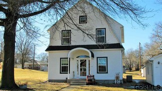 617 6th St, Adams, NE 68301